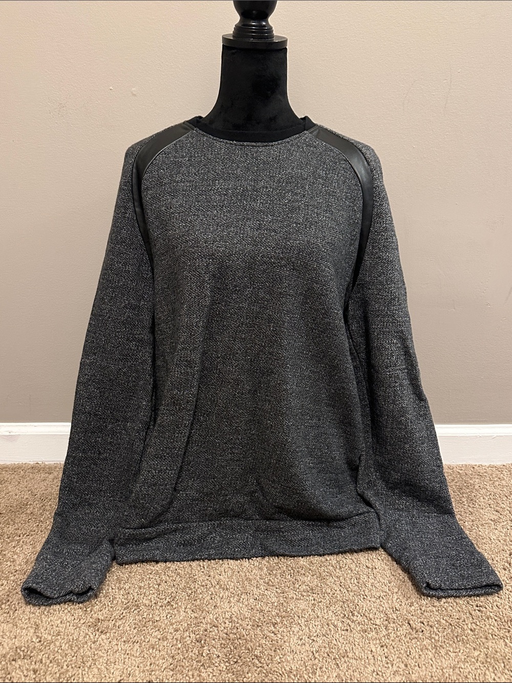 Kenneth Cole Reaction Dark Gray Crewneck Sweater with Black Shoulder Accents